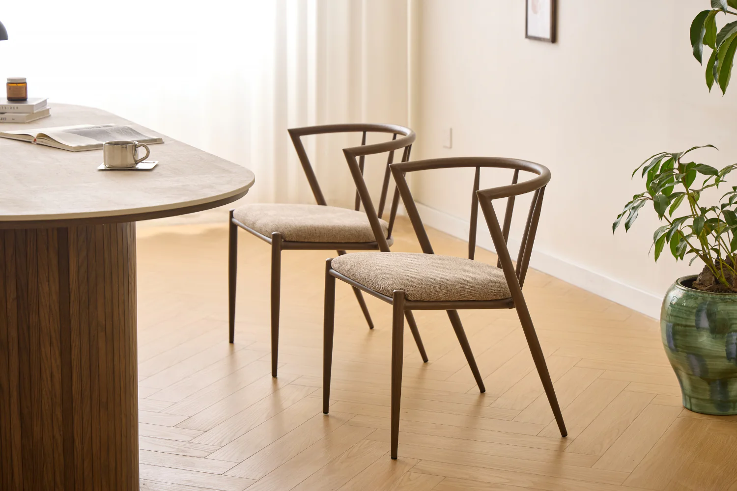 Bella Chaise de salle à manger - aspect chêne fumé avec assise tapissée sable - Image 3