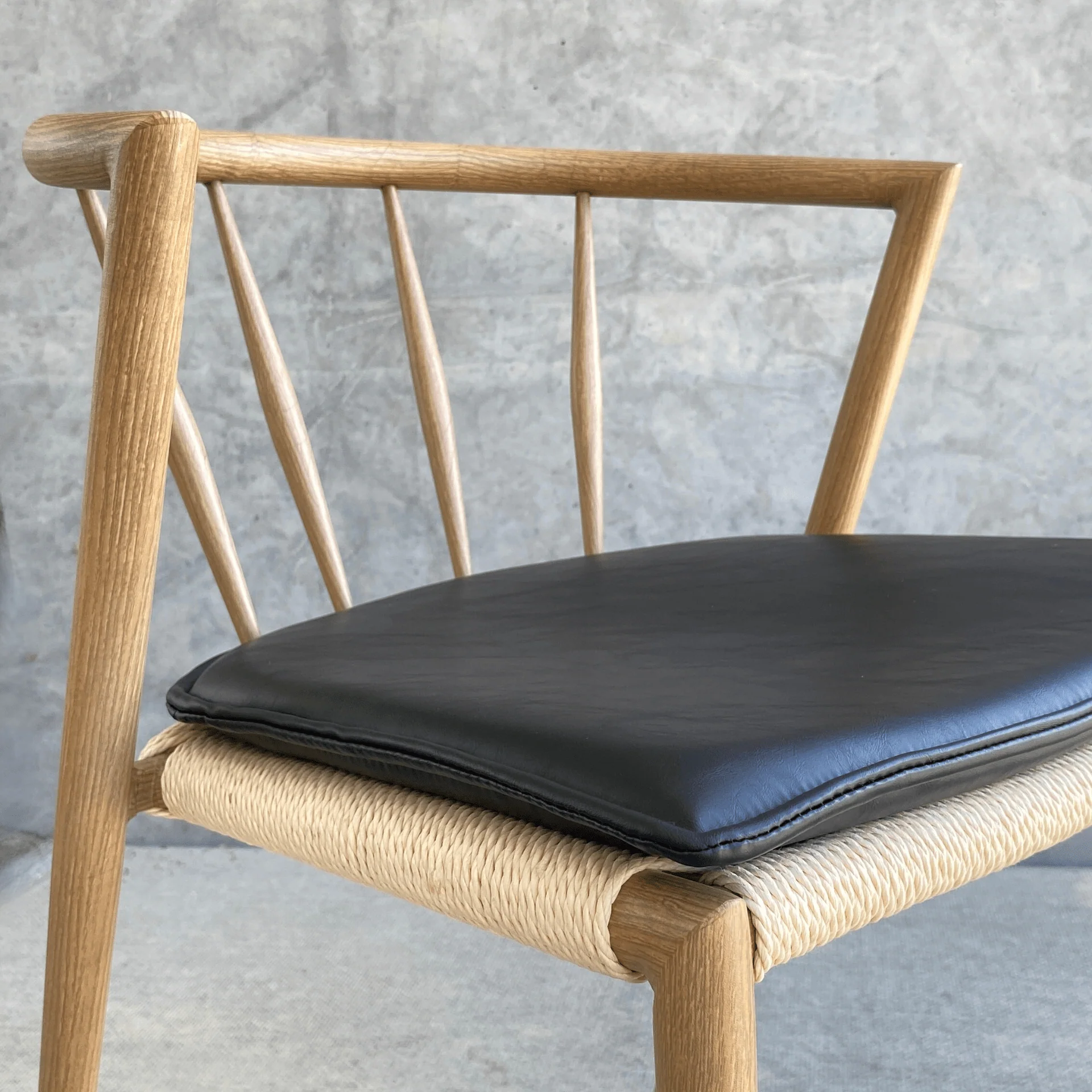 Bella - Coussin de siège en cuir artificiel noir - Image 7
