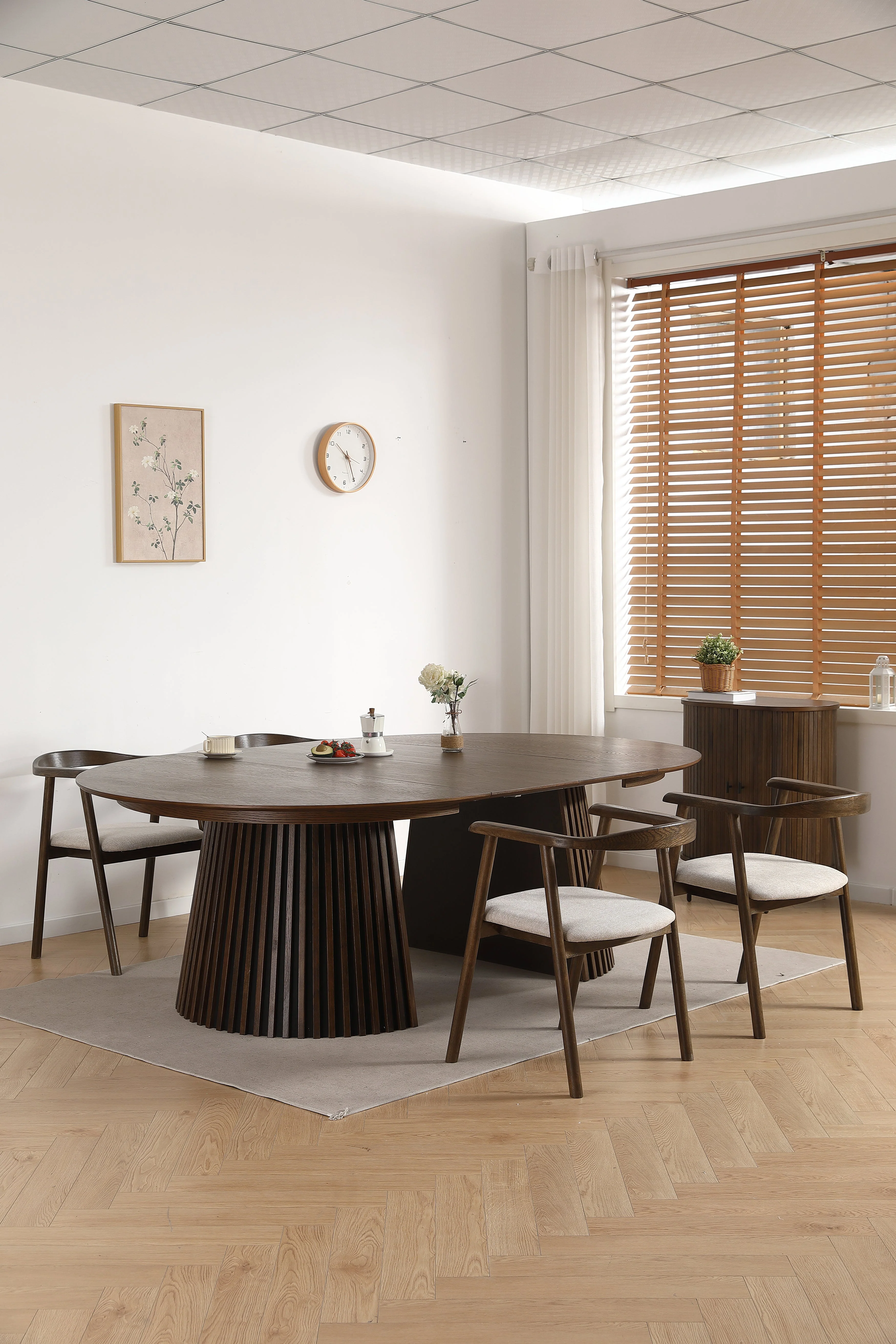 Jocelyn - Chaise de salle à manger en chêne fumé avec assise en tissu beige - Image 3