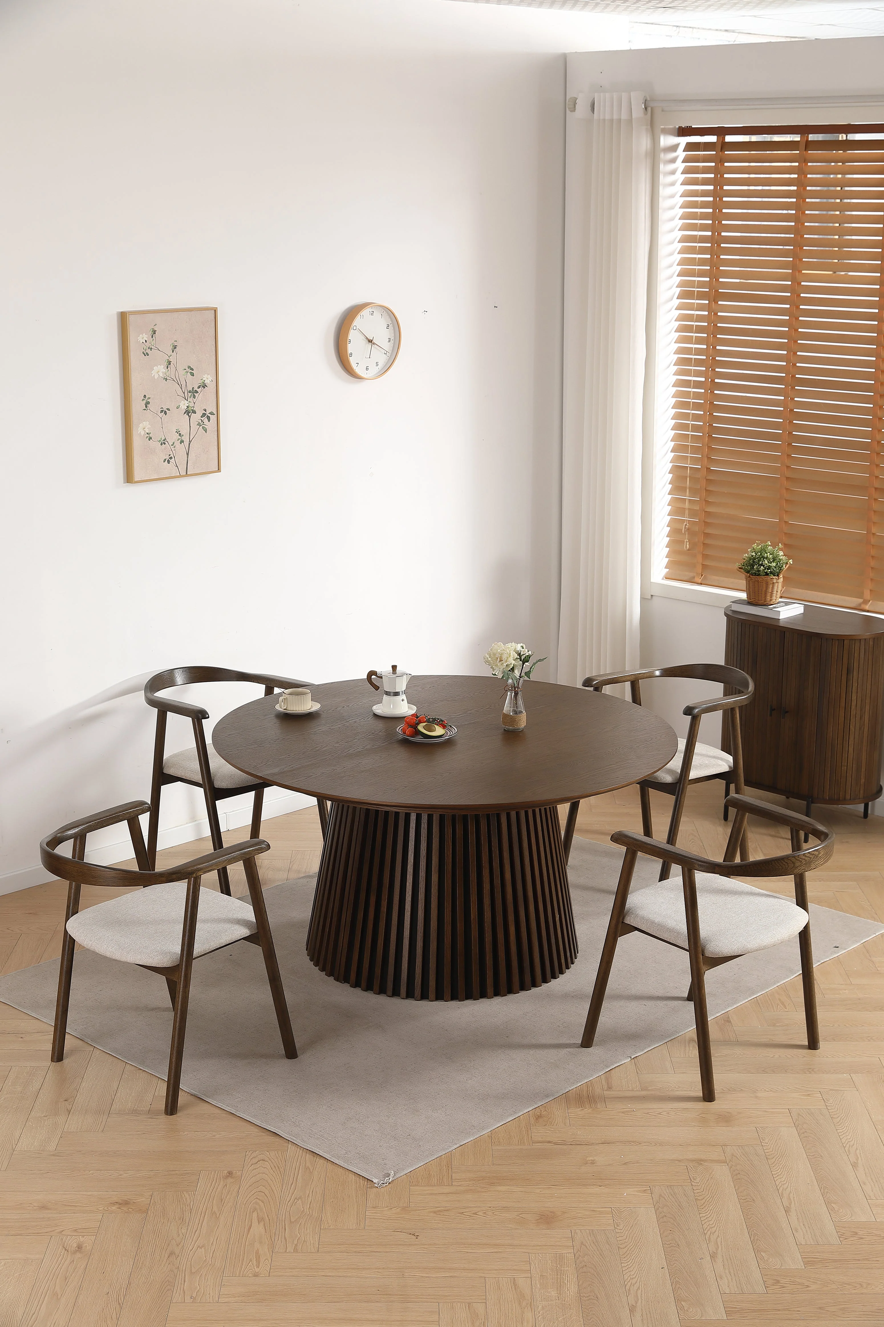 Jocelyn - Chaise de salle à manger en chêne fumé avec assise en tissu beige - Image 4