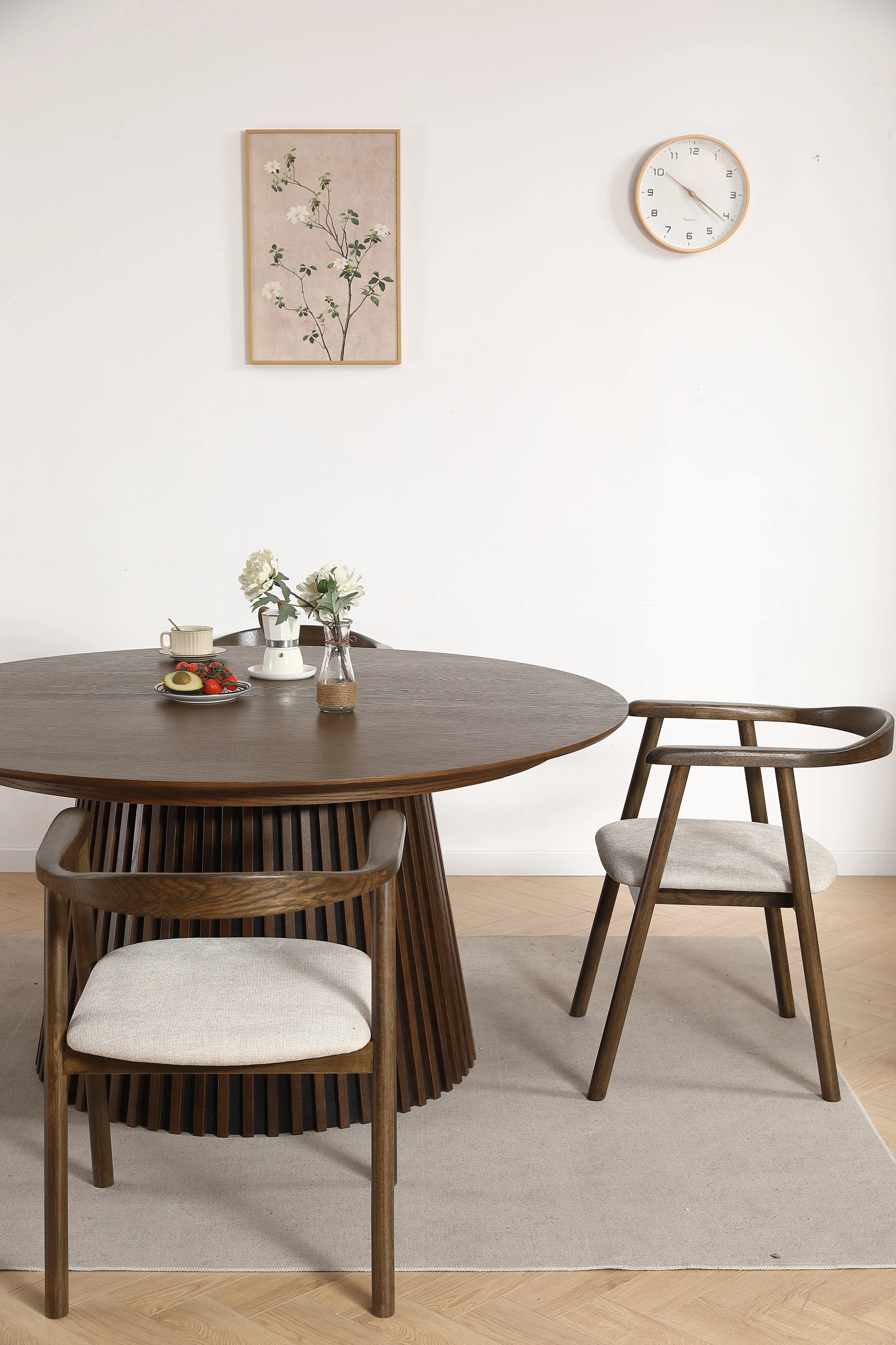 Jocelyn - Chaise de salle à manger en chêne fumé avec assise en tissu beige - Image 6