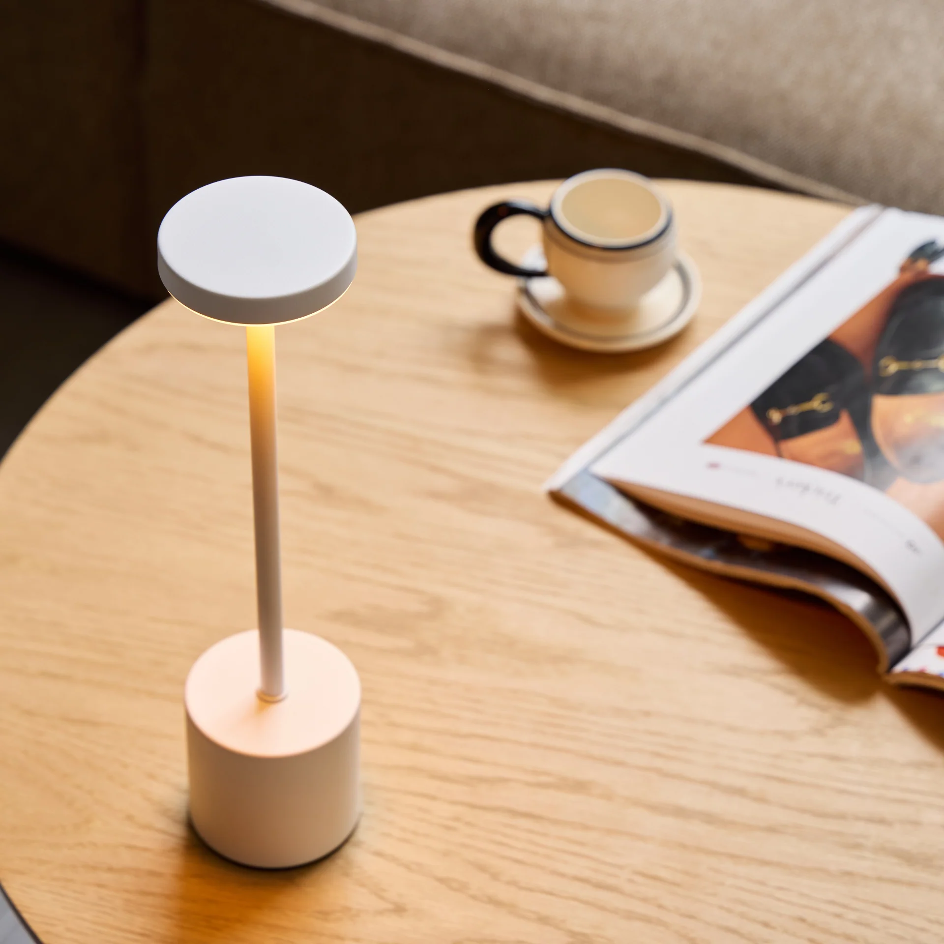 Elvis lampe de table LED blanc - Image 9
