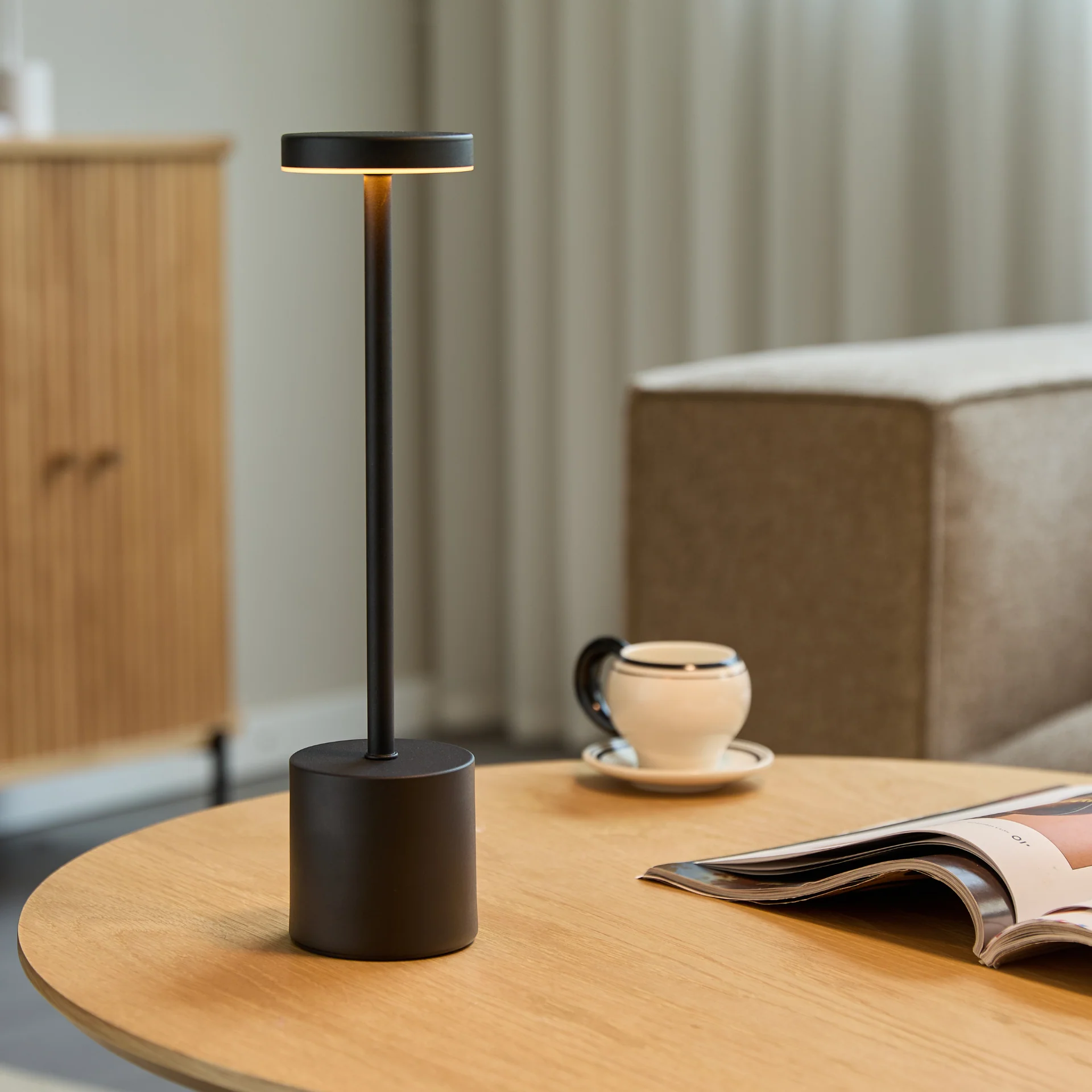 Elvis lampe de table LED noir - Image 9