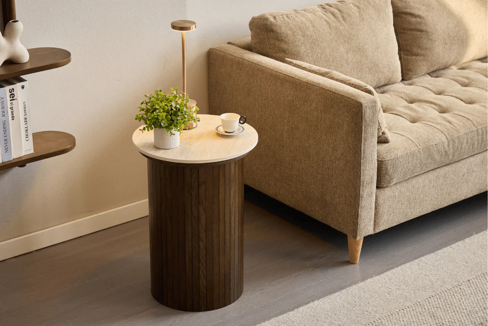 Enzo - Table d'appoint avec plateau en pierre et pied en lamelles de chêne fumé Ø40 cm - Image 10