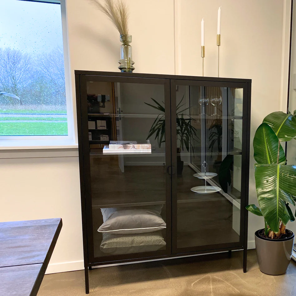 Herman - Vitrine en métal noir/verre 110 x 40 x 140 cm - Image 3