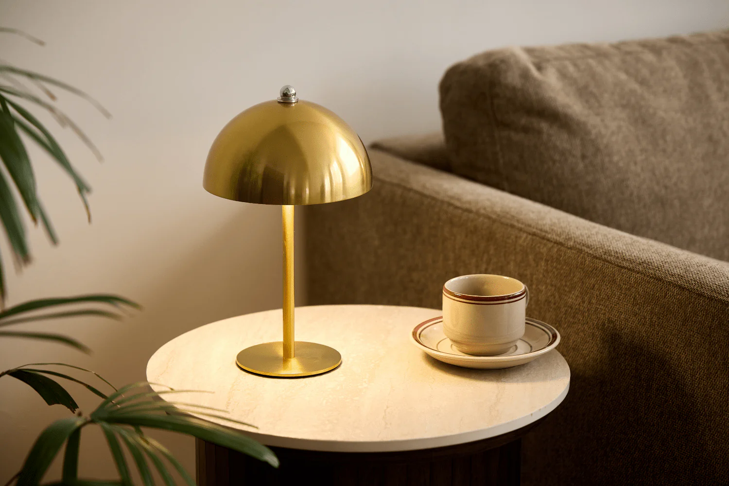 Lampe à poser Bloom Gold - Image 2