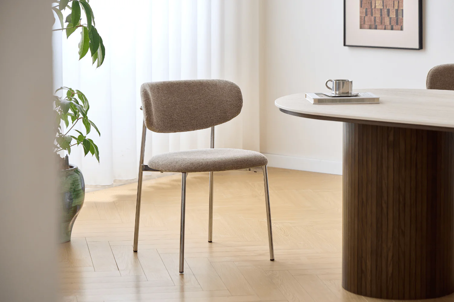 Lucinda chaise de table de salle à manger en chrome avec textile sable - Image 5