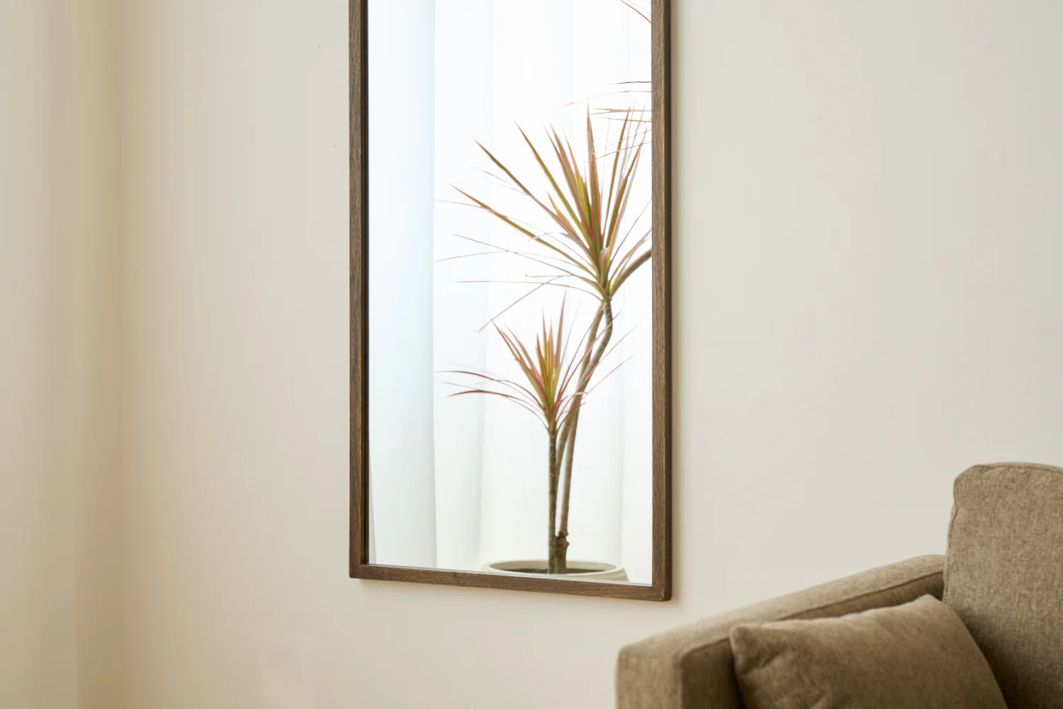 Miroir Elvira 120x50 cm avec cadre en bois en chêne fumé - Image 10