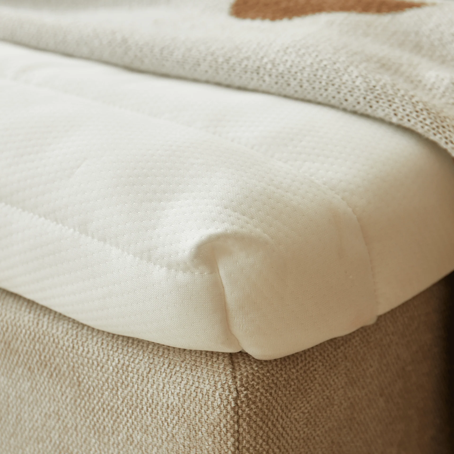 Premium Aksel surmatelas blanc en mousse à mémoire de forme 140x200x7 cm - Image 6