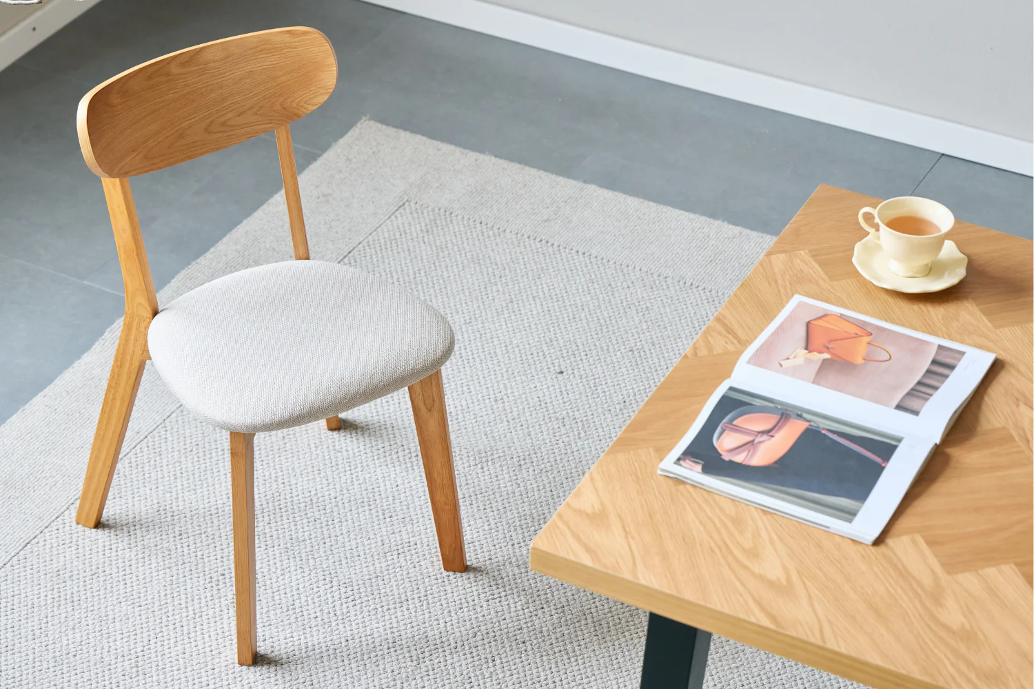 Rory chaise de salle à manger – Chaise en chêne avec assise rembourrée - Image 12