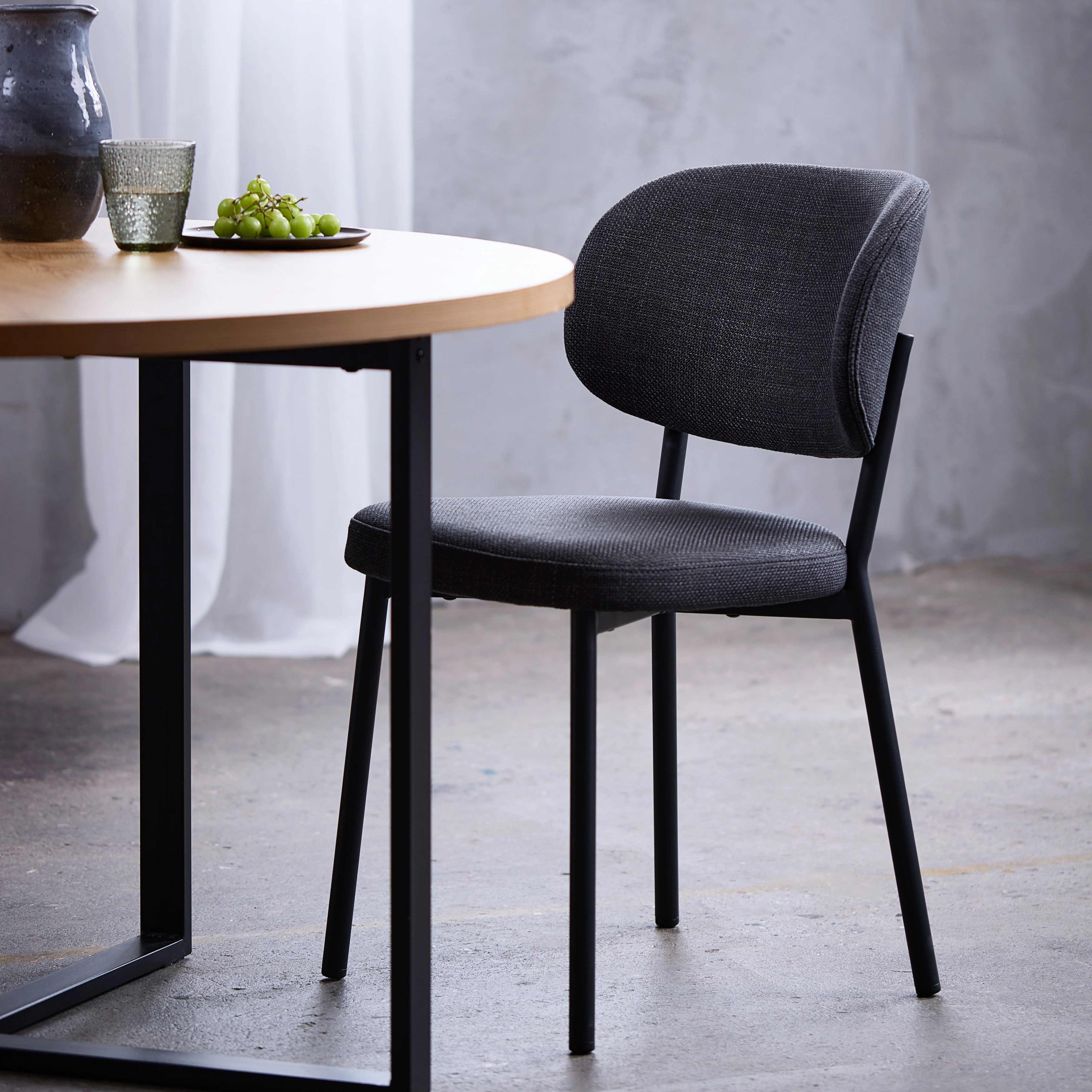 Table de salle à manger Lugo aspect chêne Ø120 CM - Image 3