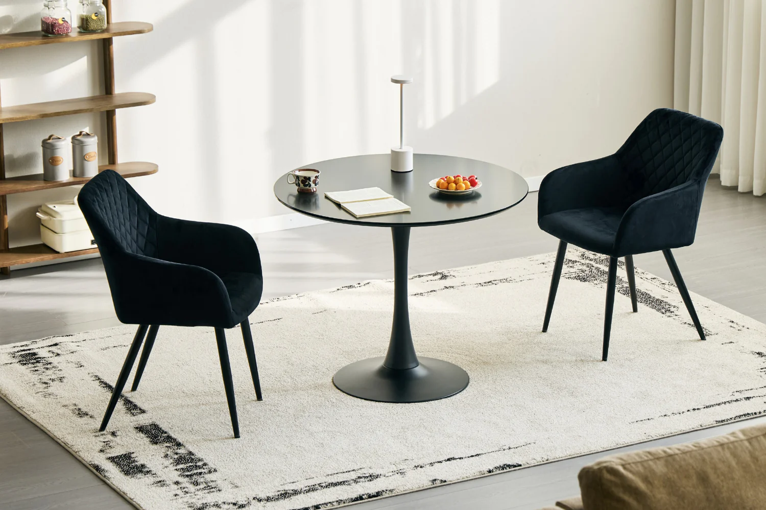 Table de salle à manger ronde Diego en noir avec base en trompette Ø90 cm - Image 3